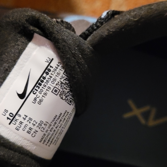 Nike Air 270 React - Picture 4 of 4